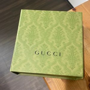 Gucci small gift box